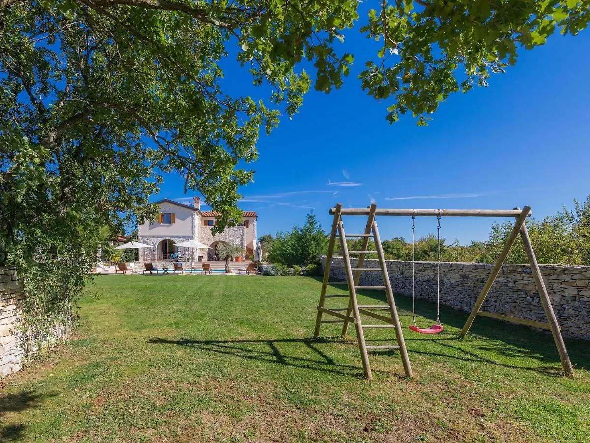 Villa Histria 1 By Interhome Cabrunici 0*,