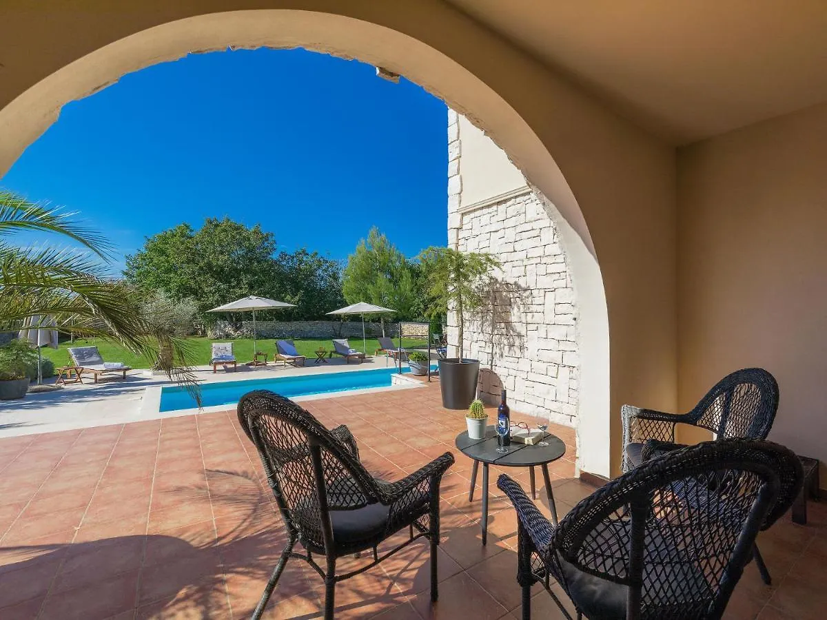 Villa Histria 1 By Interhome Cabrunici