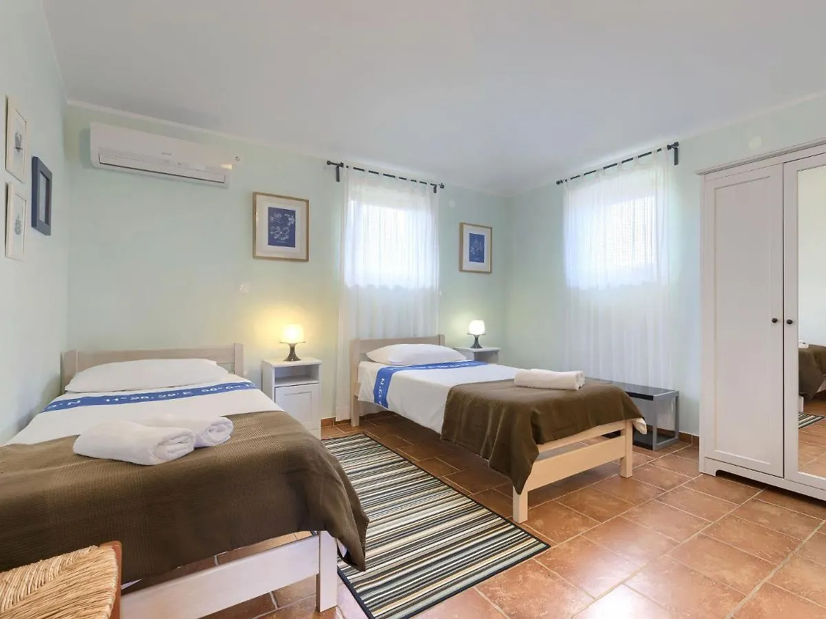Villa Histria 1 By Interhome Cabrunici