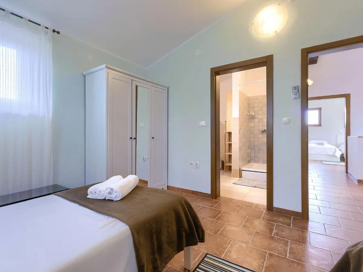 Villa Histria 1 By Interhome Cabrunici