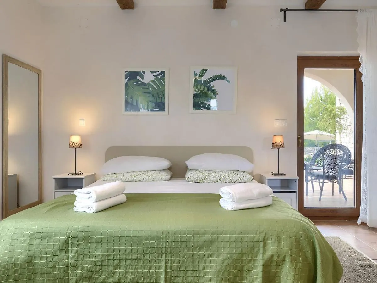 Villa Histria 1 By Interhome Cabrunici